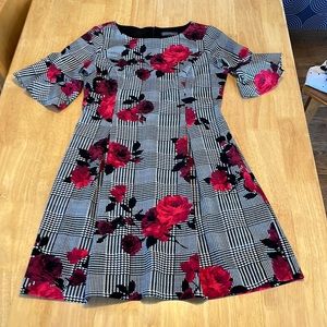 Cute cute cute dress with bell sleeves